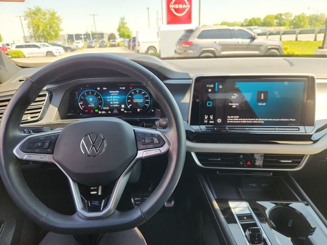 2024 Volkswagen Atlas Cross Sport 2.0T SEL Premium R-Line
