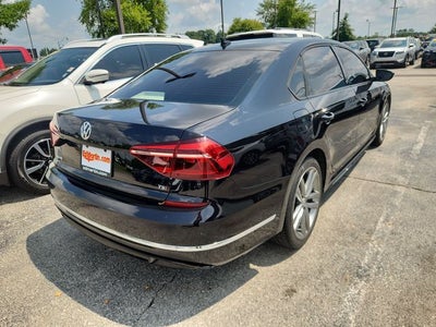 2018 Volkswagen Passat 2.0T R-Line