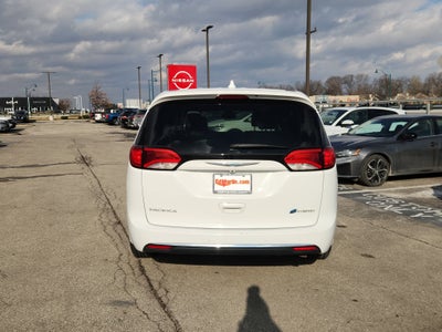 2017 Chrysler Pacifica Touring Plus