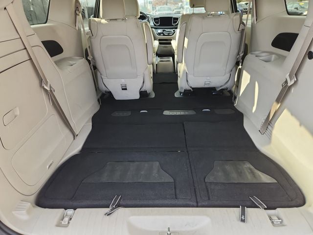 2017 Chrysler Pacifica Touring Plus