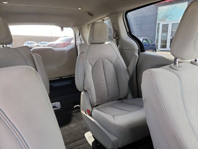 2017 Chrysler Pacifica Touring Plus