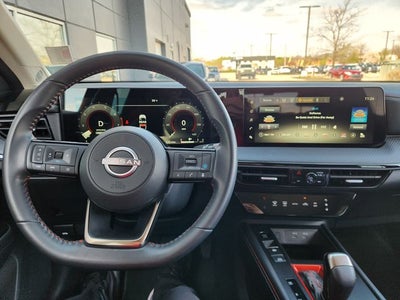 2025 Nissan Kicks SR