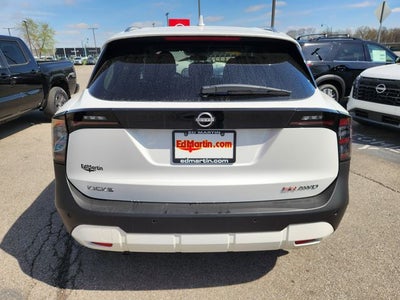 2025 Nissan Kicks SR