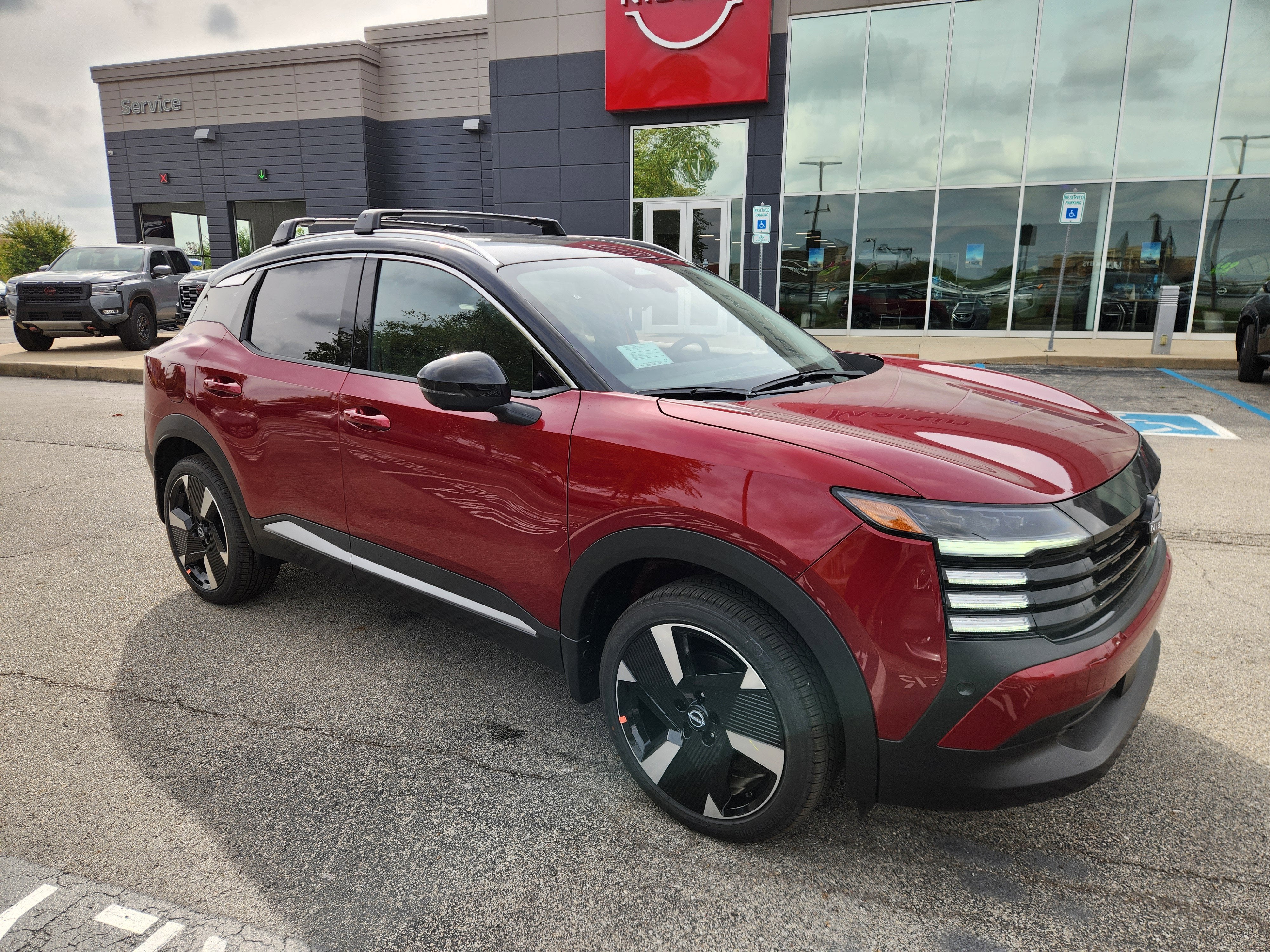 2026 Nissan Kicks SR