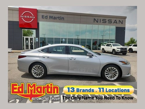 2022 Lexus ES 300h Ultra Luxury
