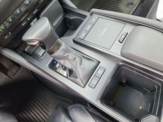 2022 Lexus ES 300h Ultra Luxury