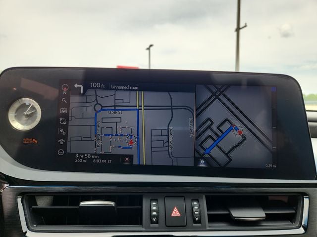 2022 Lexus ES 300h Ultra Luxury