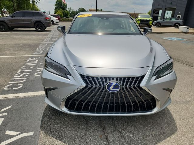 2022 Lexus ES 300h Ultra Luxury