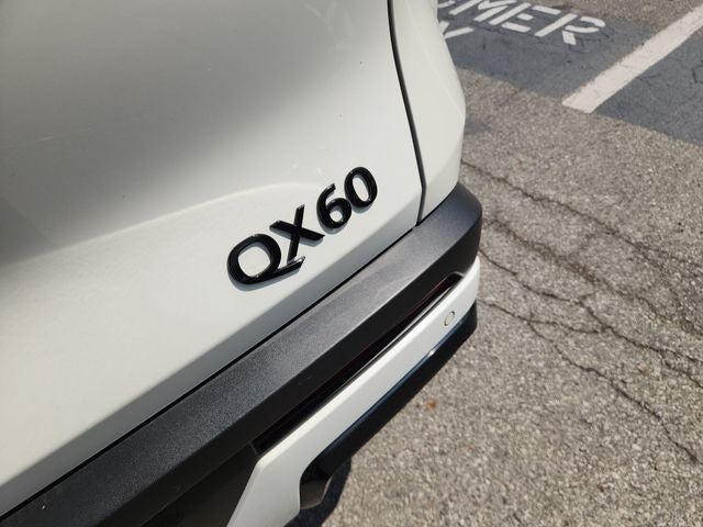 2025 INFINITI QX60 LUXE