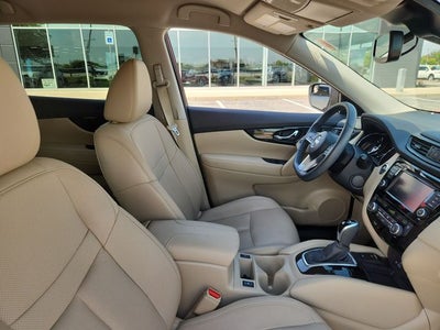 2020 Nissan Rogue SL