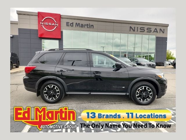 2020 Nissan Pathfinder SL