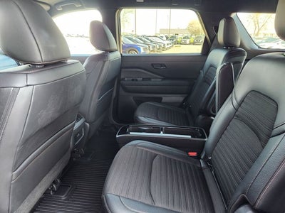 2025 Nissan Pathfinder Rock Creek