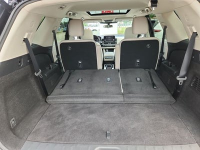 2023 Nissan Pathfinder SV
