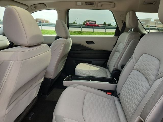 2023 Nissan Pathfinder SV