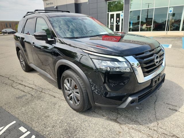 2023 Nissan Pathfinder SV