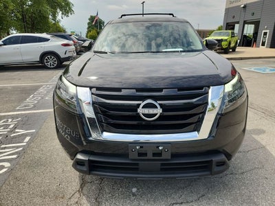 2023 Nissan Pathfinder SV