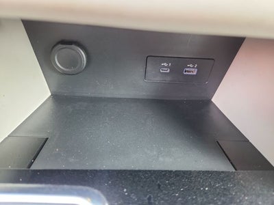 2023 Nissan Pathfinder SV