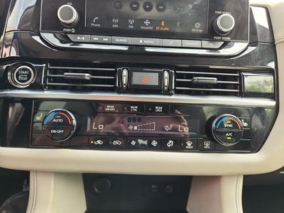 2023 Nissan Pathfinder SV