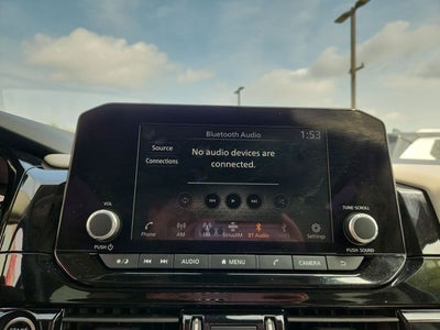 2023 Nissan Pathfinder SV