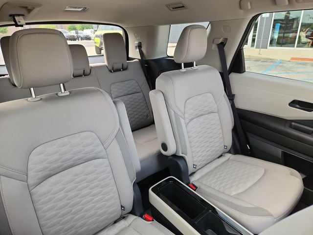 2023 Nissan Pathfinder SV