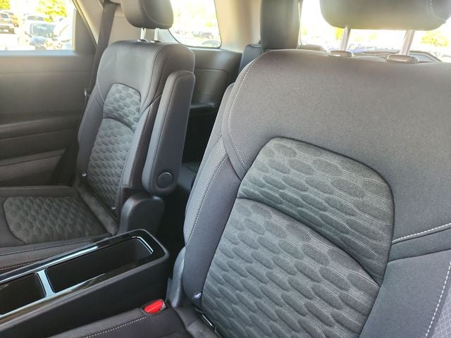 2023 Nissan Pathfinder SV