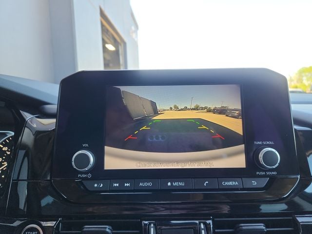 2023 Nissan Pathfinder SV