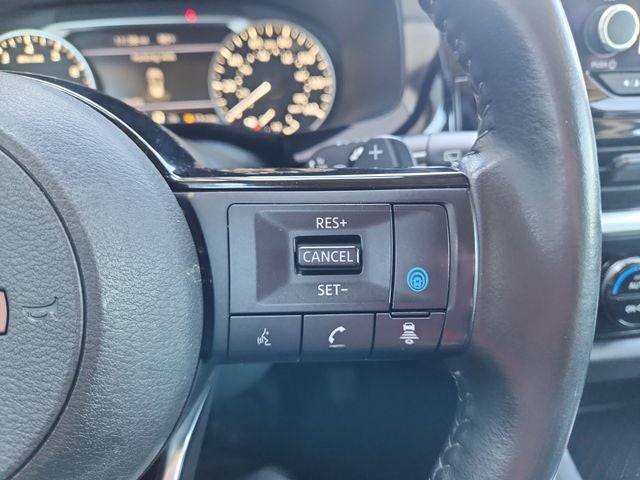 2023 Nissan Pathfinder SV