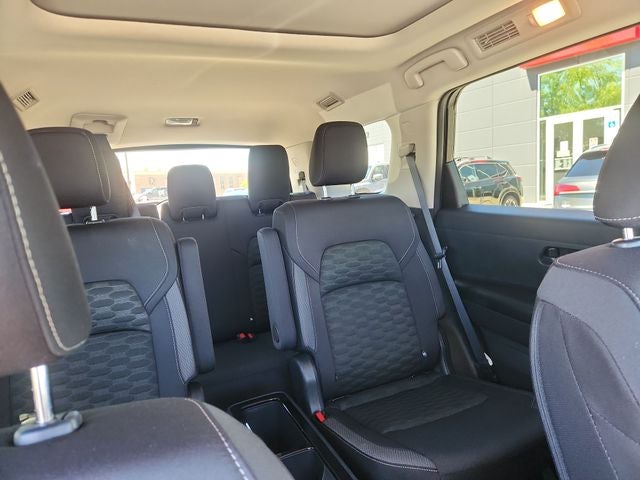 2023 Nissan Pathfinder SV