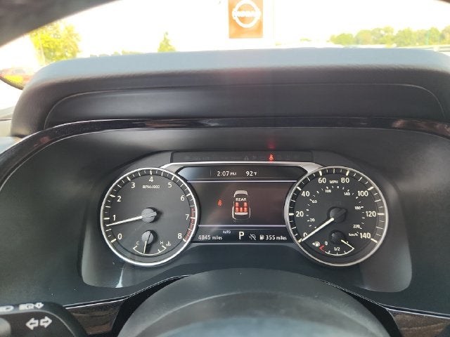 2025 Nissan Pathfinder SV