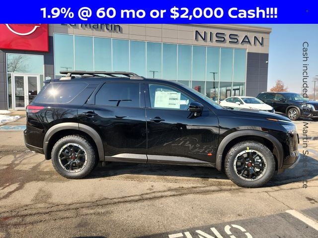 2026 Nissan Pathfinder SV