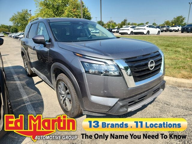 2025 Nissan Pathfinder SL