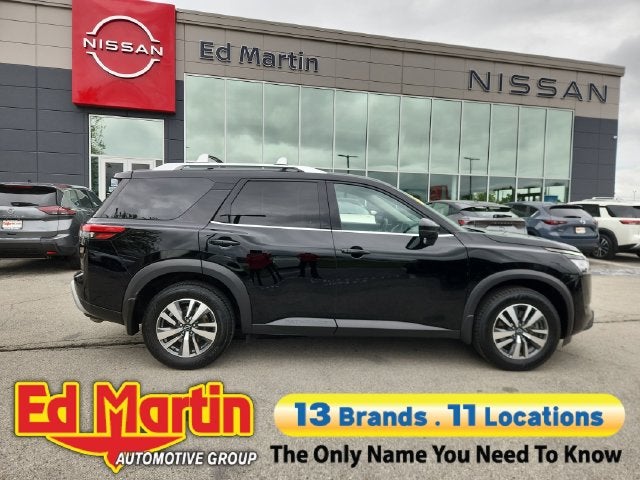 2024 Nissan Pathfinder SL