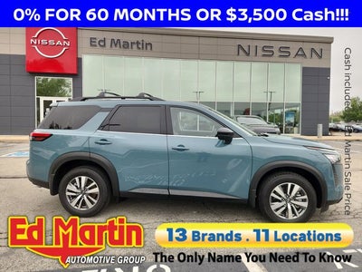 2026 Nissan Pathfinder SL