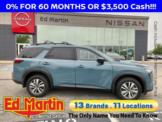 2026 Nissan Pathfinder SL