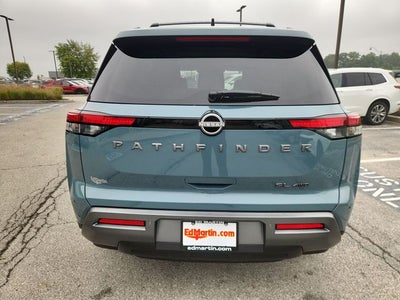 2026 Nissan Pathfinder SL