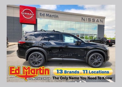 2026 Nissan Pathfinder SL
