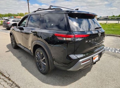 2026 Nissan Pathfinder SL
