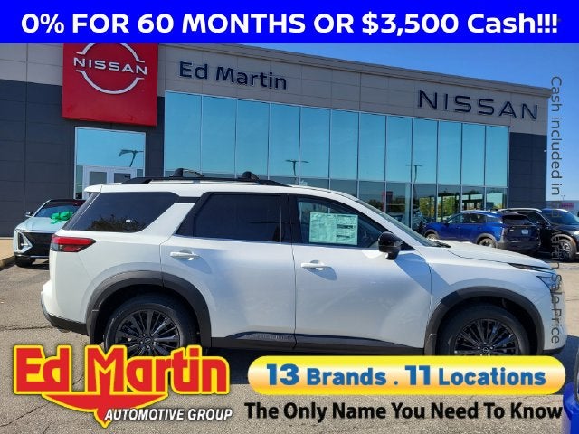 2026 Nissan Pathfinder SL