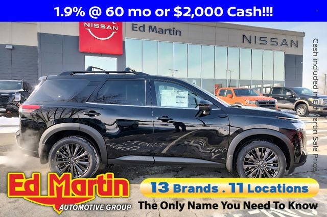 2026 Nissan Pathfinder SL