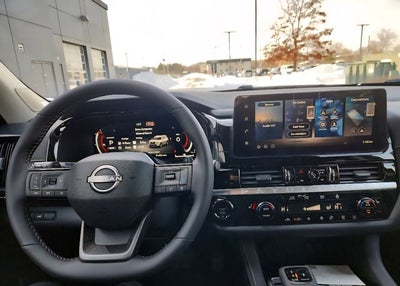 2026 Nissan Pathfinder SL