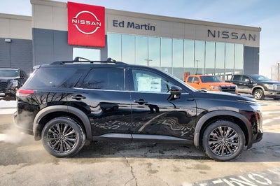 2026 Nissan Pathfinder SL