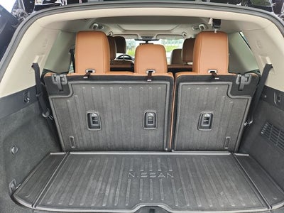 2025 Nissan Pathfinder Platinum