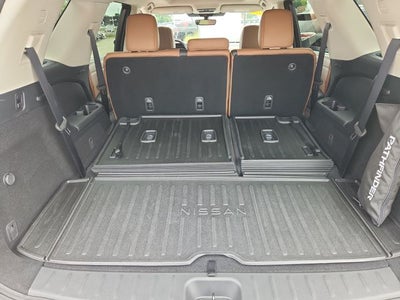 2025 Nissan Pathfinder Platinum