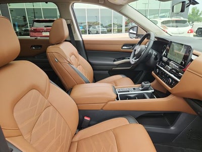2025 Nissan Pathfinder Platinum