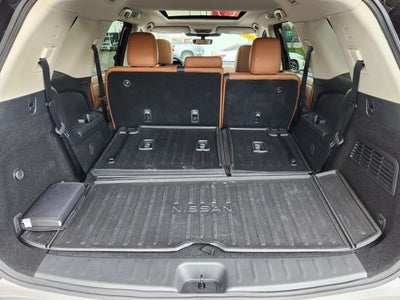 2025 Nissan Pathfinder Platinum