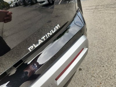 2025 Nissan Pathfinder Platinum