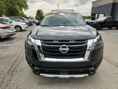 2025 Nissan Pathfinder Platinum