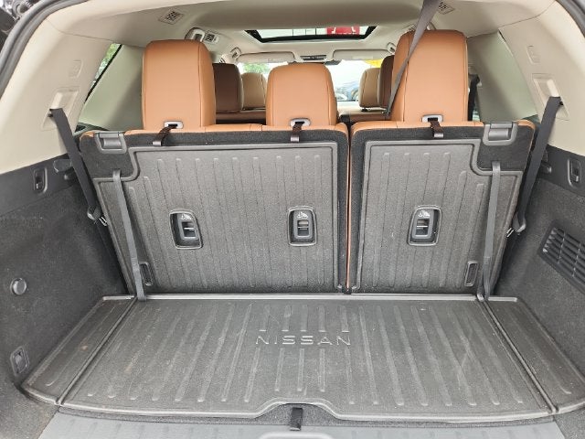 2025 Nissan Pathfinder Platinum