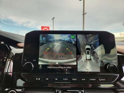 2023 Nissan Pathfinder Platinum