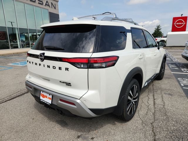 2023 Nissan Pathfinder Platinum